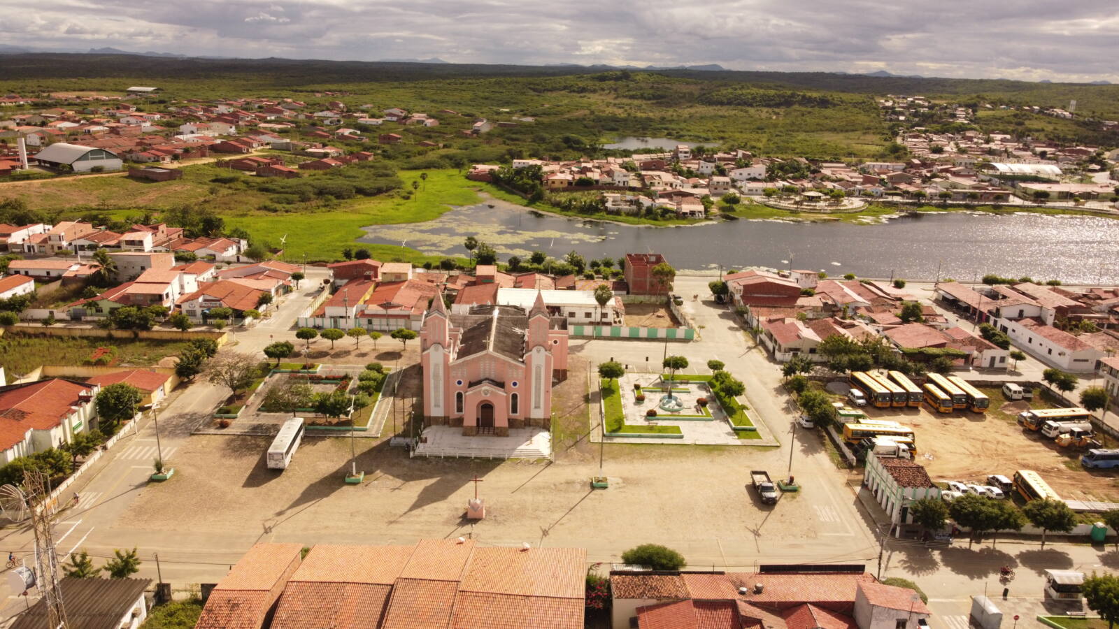 Prefeitura de Paramoti agora tem um novo número.